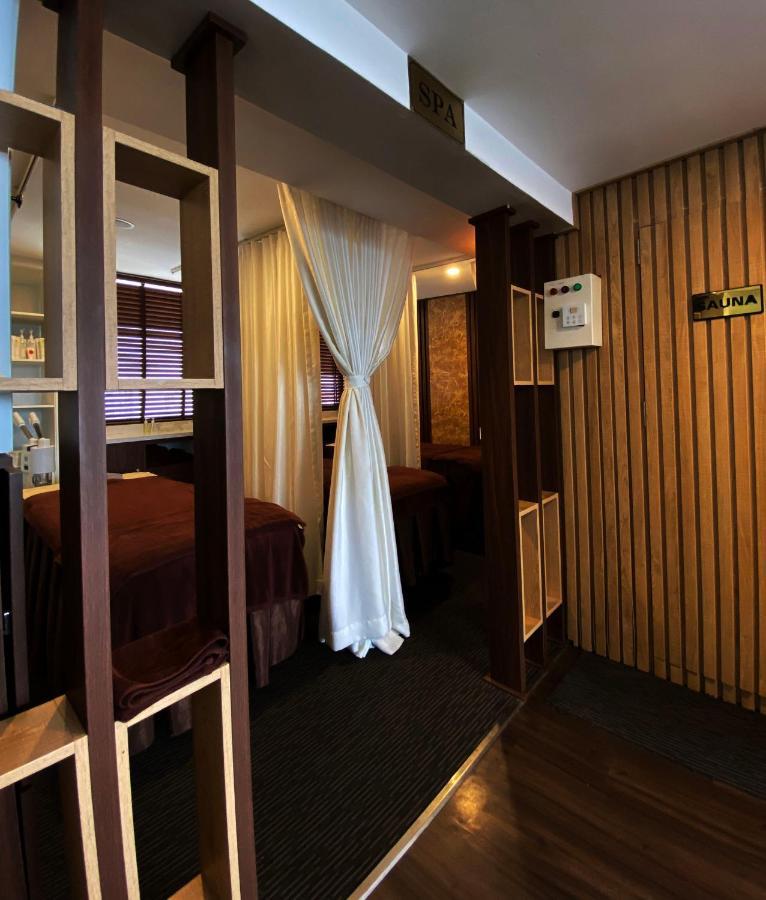 Flora Centre Hotel & Spa Ханой Екстериор снимка